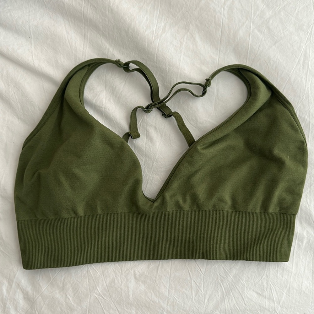 NVGTN sports bra